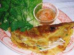 野菜たっぷり。ベトナムお好み焼き。