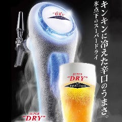 グラスジョッキクーラー完備。キンキンに冷えた飲み物をご提供。