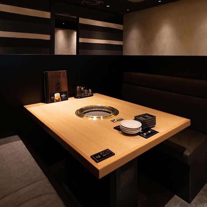 個室 焼肉 新羅 しんら Mona新浦安店 浦安 焼肉 ぐるなび