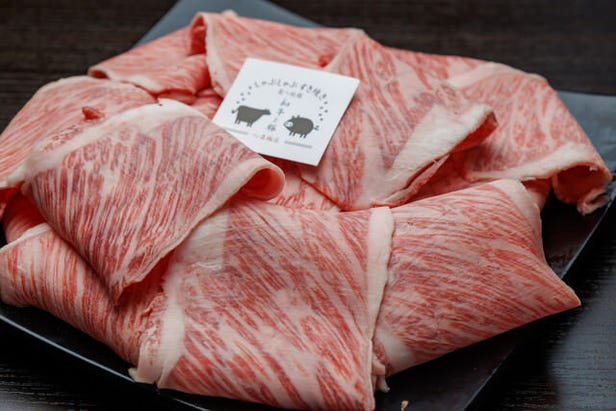 Shabushabu Sukiyaki Tabehodai Wagyu-to Buta Shinsaibashi