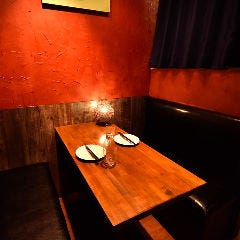 2名様～ご利用可能なプライベート個室席を完備♪デートにも◎