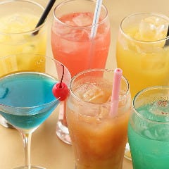 地名がついたユニークなカクテルや 阿里城特製カクテルも多数！