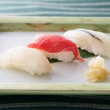 【ディナーのみ】季節の寿司3種 甘酢生姜添え