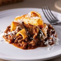 挽肉と茄子のボロネーゼ リガトーニ