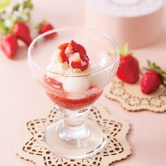 ぜんざい風苺のクープ