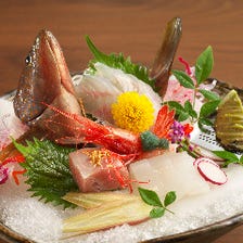 金沢港から仕入れる新鮮な魚介