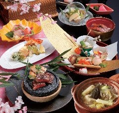 旬の味を取り揃えております