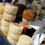 国内外の珍しいチーズを豊富にご用意☆