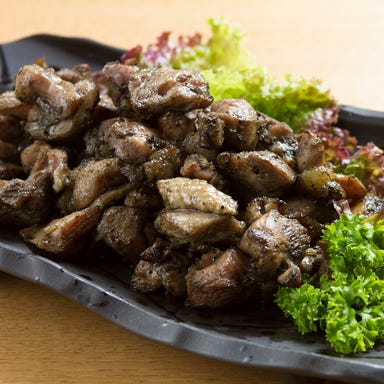 地鶏の鶏膳 天文館店_炭の香りとジューシーな食感が美味!