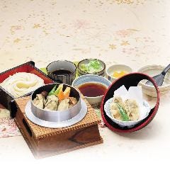 味の民芸 昭島中神店_広島産牡蠣の「釜めし御膳」牡蠣の天ぷら付き