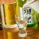こだわりの日本酒は地元や、新潟では珍しい全国の銘酒の数々！