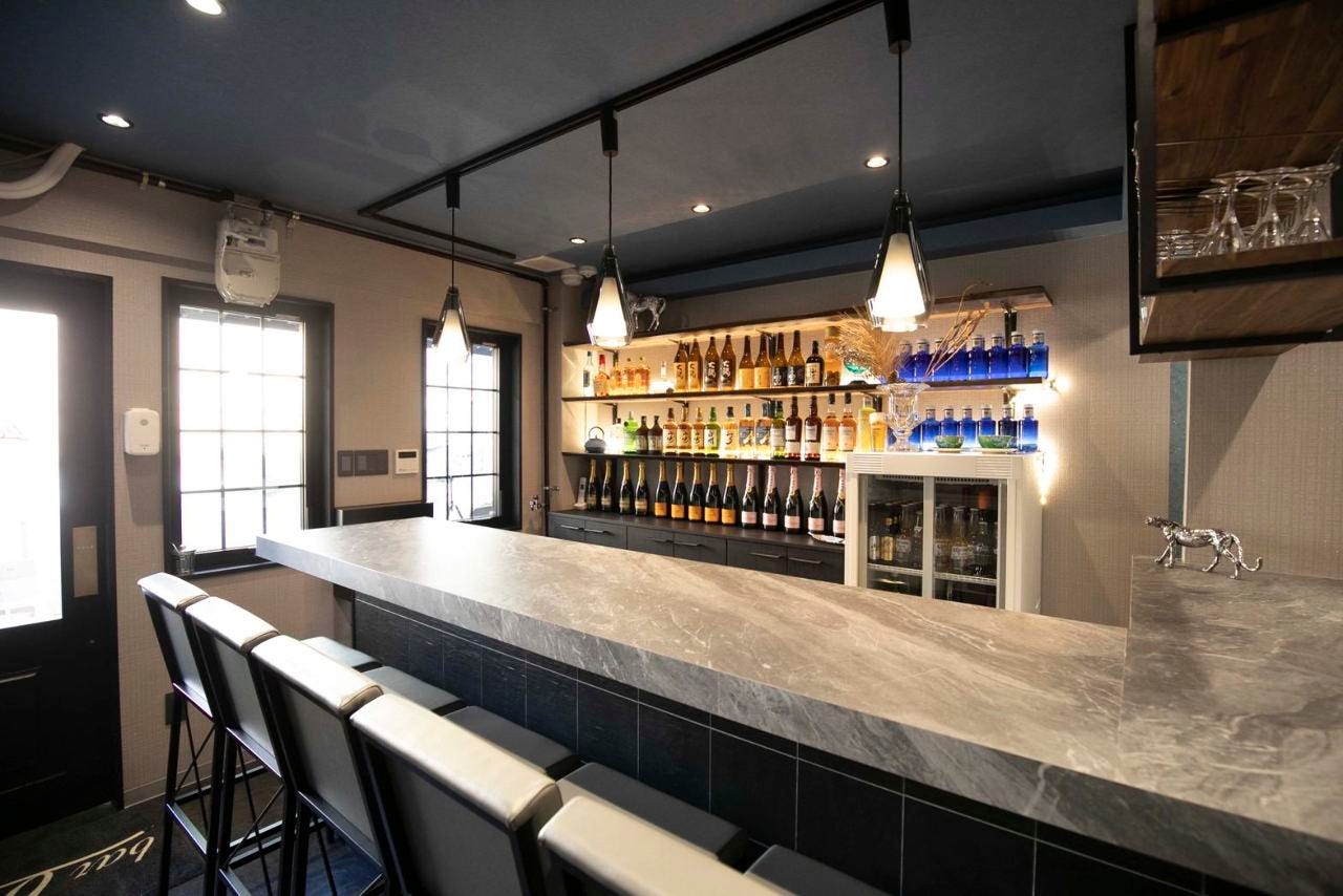 Bar Blue 鹤桥 酒吧 Gurunavi 日本美食餐厅指南