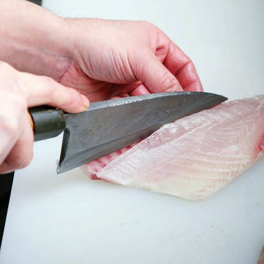 日本酒と肴 とつぼ 四ツ谷しんみち通り店_■■ 魚屋の卸の、目利きの見せどころ! ■■