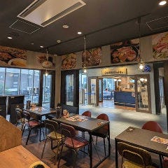 鉄板焼きオムライス専門店 オムラふぁーむ