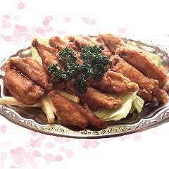 テイクアウトメニューの小手羽の唐揚げです。