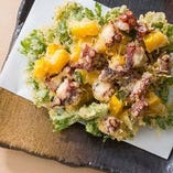 日高産蛸と春菊の春色かき揚げ