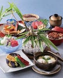 創業310周年記念 ―  美濃吉先祖の地 秋田の恵みと京懐石 
祝 美濃吉特別懐石
