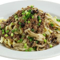 当店オリジナル　日高見牛と3種キノコのボロネーゼ