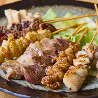 博多焼き鳥 いろどり_【2時間飲み放題付き】【予約必須】お刺身や焼鳥も楽しめるもつ鍋コース
