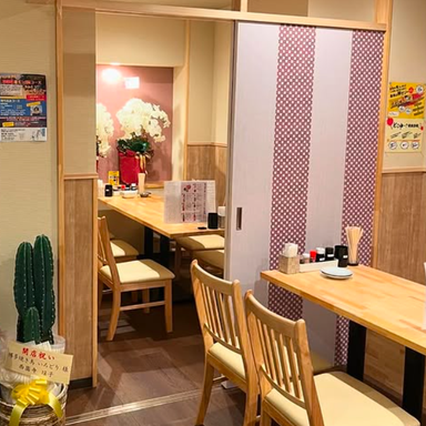 博多焼き鳥 いろどり_個室4名様×1/大切な時間を、誰にも邪魔されない個室で。