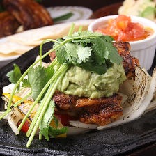 チキンとアボカドのファヒータ（トルティーヤ3枚付き）