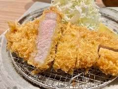 三匹の黒豚