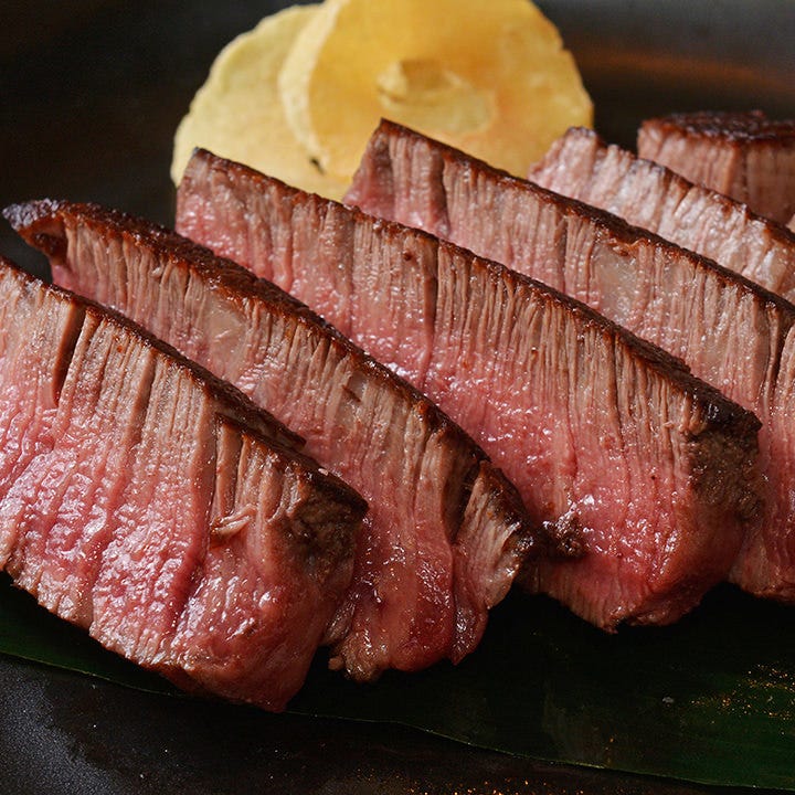 肉本来の美味しさが堪能できる赤身肉