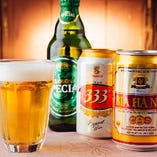 まずはベトナムビールで乾杯！ベトナム焼酎の飲み比べもOK