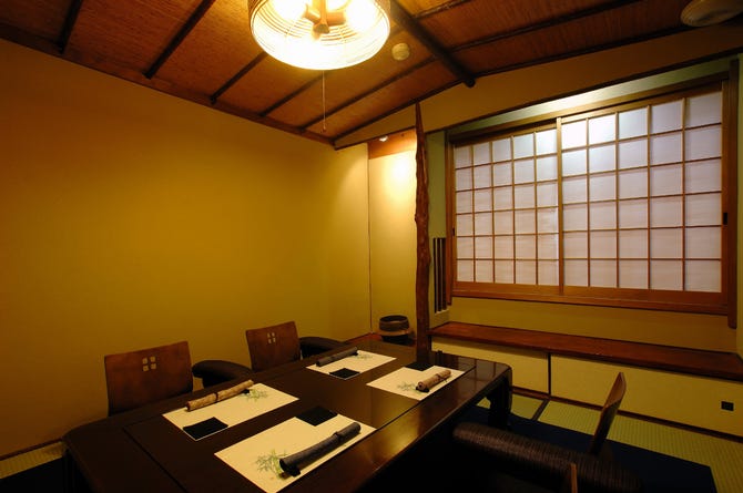 眺河 先斗町 華 木屋町 先斗町 懐石 懐石料理 ぐるなび