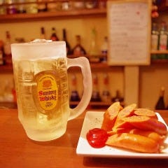 カクテルだけじゃなく、定番のハイボールも当然おいてます♪