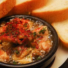 夏季限定の鶏もも肉とキノコのピリ辛アヒージョ♪