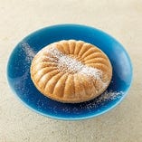 北海道産小豆使用　あんバター最中