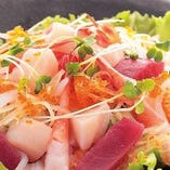 旬の特製海鮮サラダ