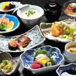 ミニ会席料理でお昼に宴会