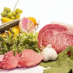 極上・黒毛牝神戸牛Ａ５の鉄板焼き