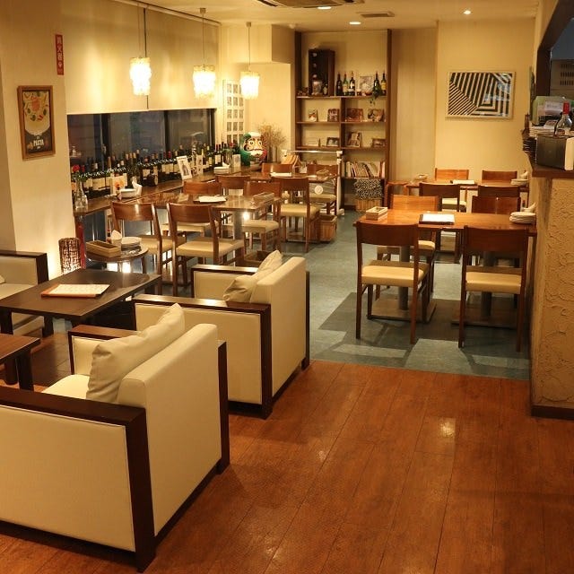 Restaurant Cafe CARO
