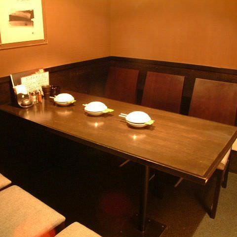テーブル席・半個室・3名様