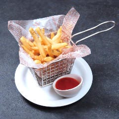 お好み焼き・もんじゃ焼き・鉄板焼き 一歩 ヨドバシ仙台店_フレンチフライーケチャップ付きー