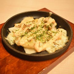 お好み焼き・もんじゃ焼き・鉄板焼き 一歩 ヨドバシ仙台店_明太もつチーズ