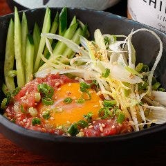 自家製甘辛タレの桜肉ユッケ　【Horsemeat tartare】