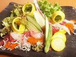 「海の幸のサラダ」有機野菜と魚介の豪華共演！！