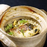 鯛に穴子などの旨みを土鍋に閉じ込めた風味豊かなおすすめ土鍋！