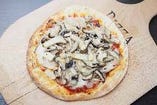 信州木の子のピザ