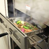 旬食材本来の旨み、栄養を損なわず調理
400℃スチームオーブンで仕上げています