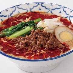 人気の担々麺