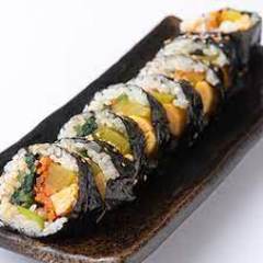 ふわっと香るごま油が食欲をそそる韓国風のり巻き。