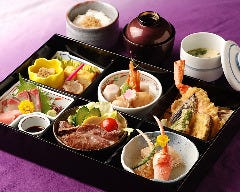 旬を楽しむ懐石ご宴会×全室個室 日本料理あきない　天王町_弁当A