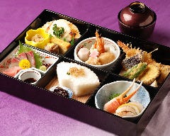 旬を楽しむ懐石ご宴会×全室個室 日本料理あきない　天王町_弁当C
