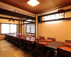 旬を楽しむ懐石ご宴会×全室個室 日本料理あきない　天王町_３階：お座敷　椅子席　２０～６０名様