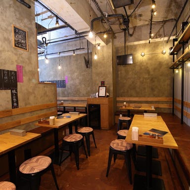 食彩酒房 夕やけ_和モダン調の落ち着いた内装でごゆっくりおくつろぎ頂けます!